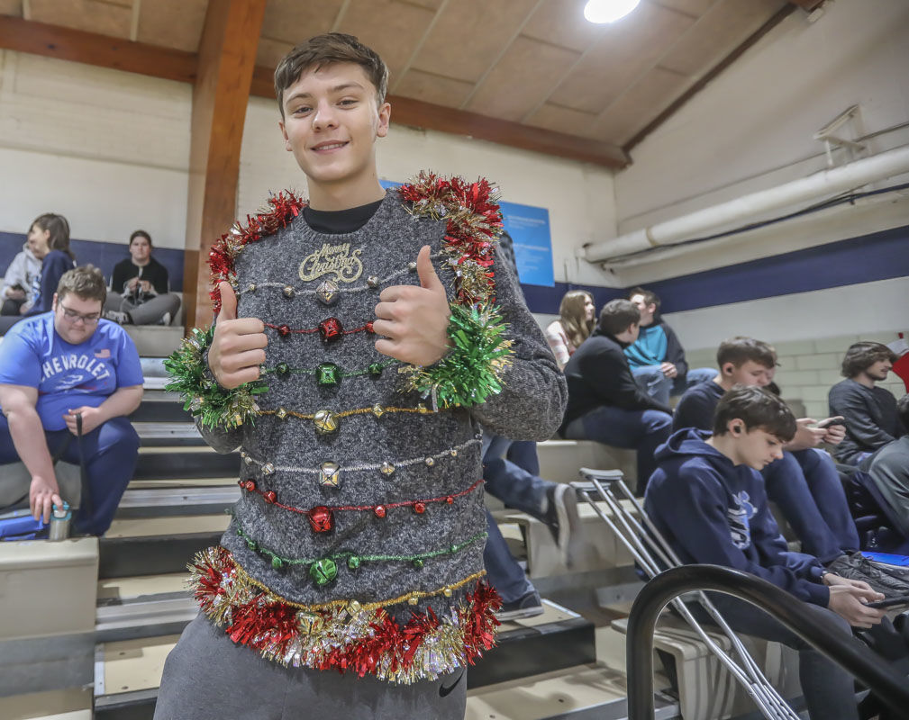 Ugly Sweater 7 12.13.19.JPG